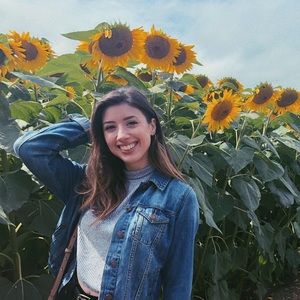 Meet your Posher, Alexandra